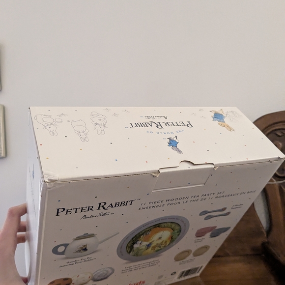 Peter Rabbit Wooden Tea Party Set - Picture 3 of 4